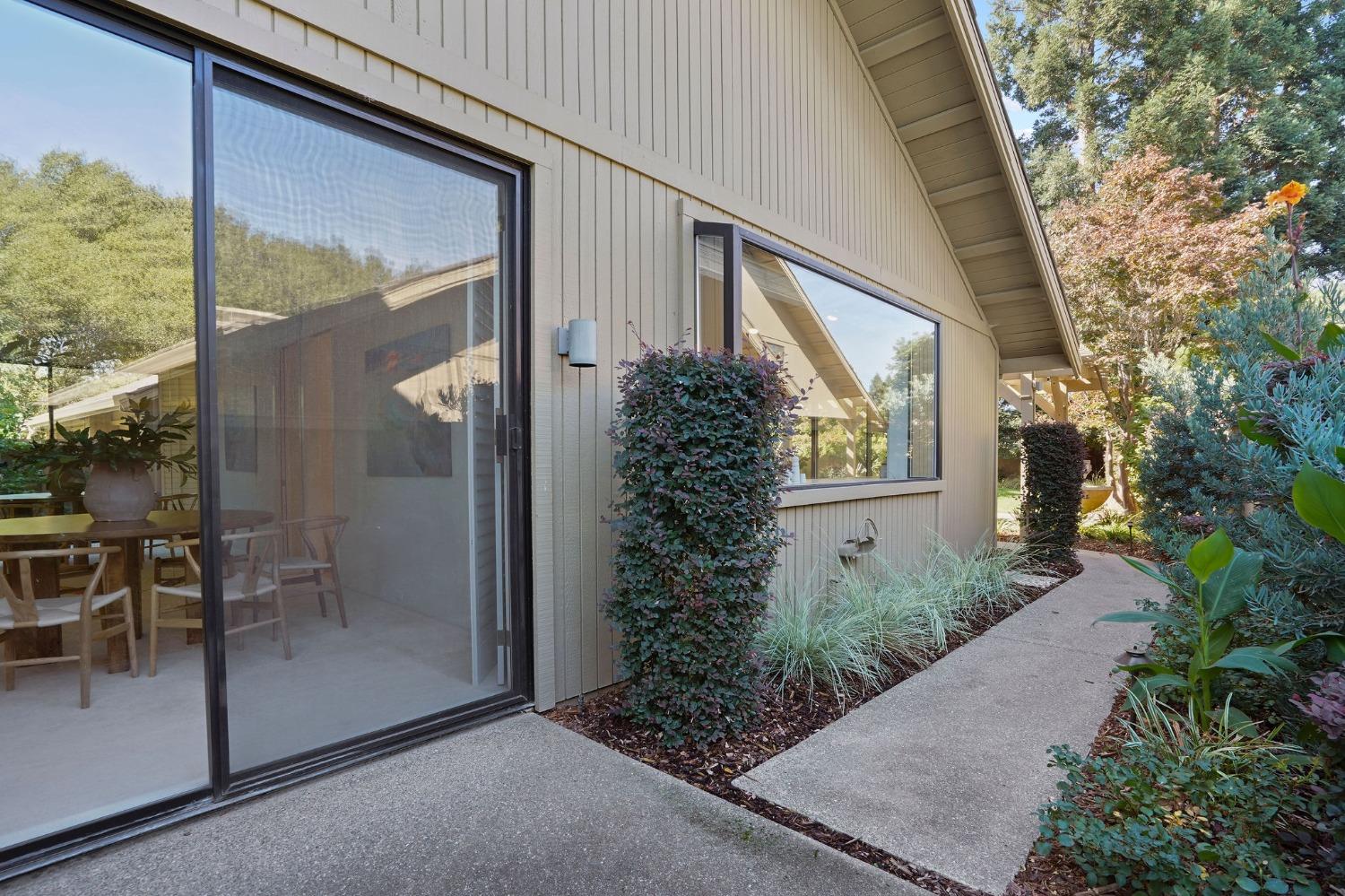 11375 Huntington Village Lane