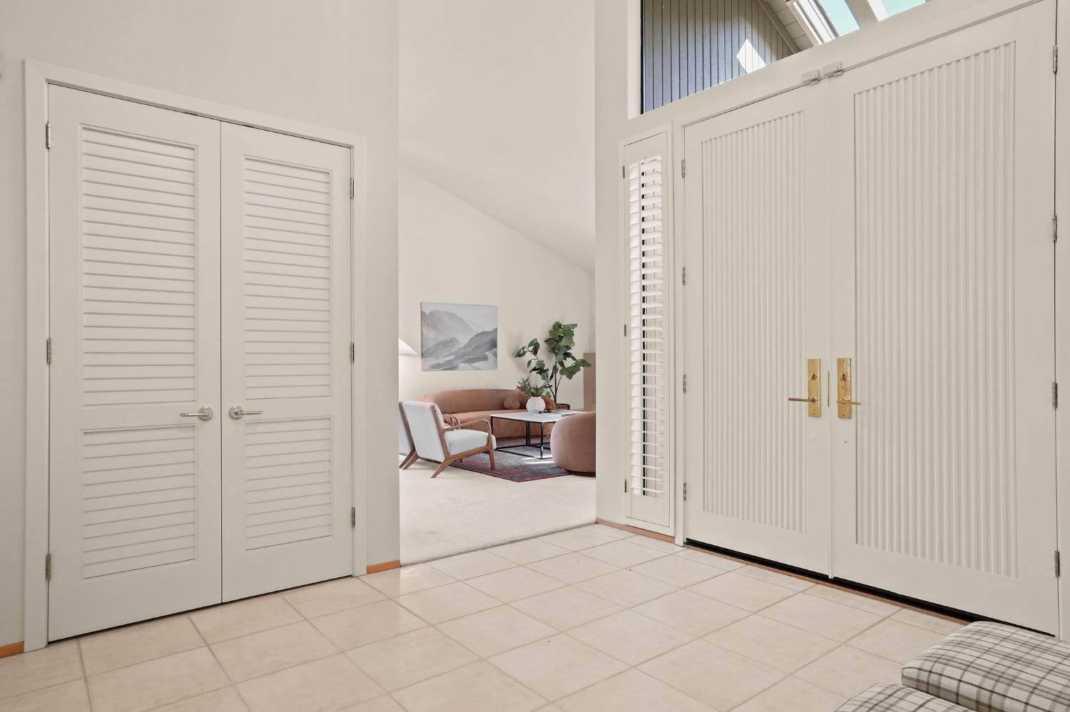 11375 Huntington Village Lane