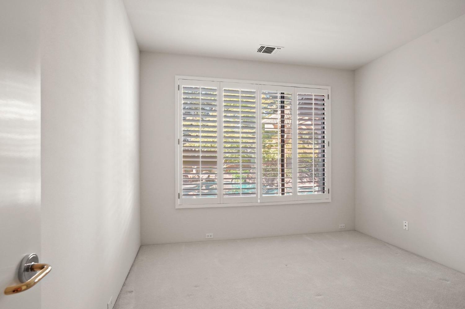 11375 Huntington Village Lane