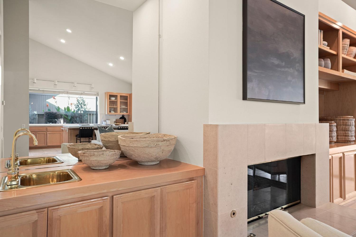 11375 Huntington Village Lane