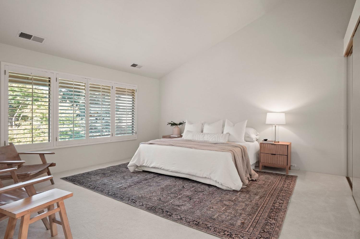 11375 Huntington Village Lane