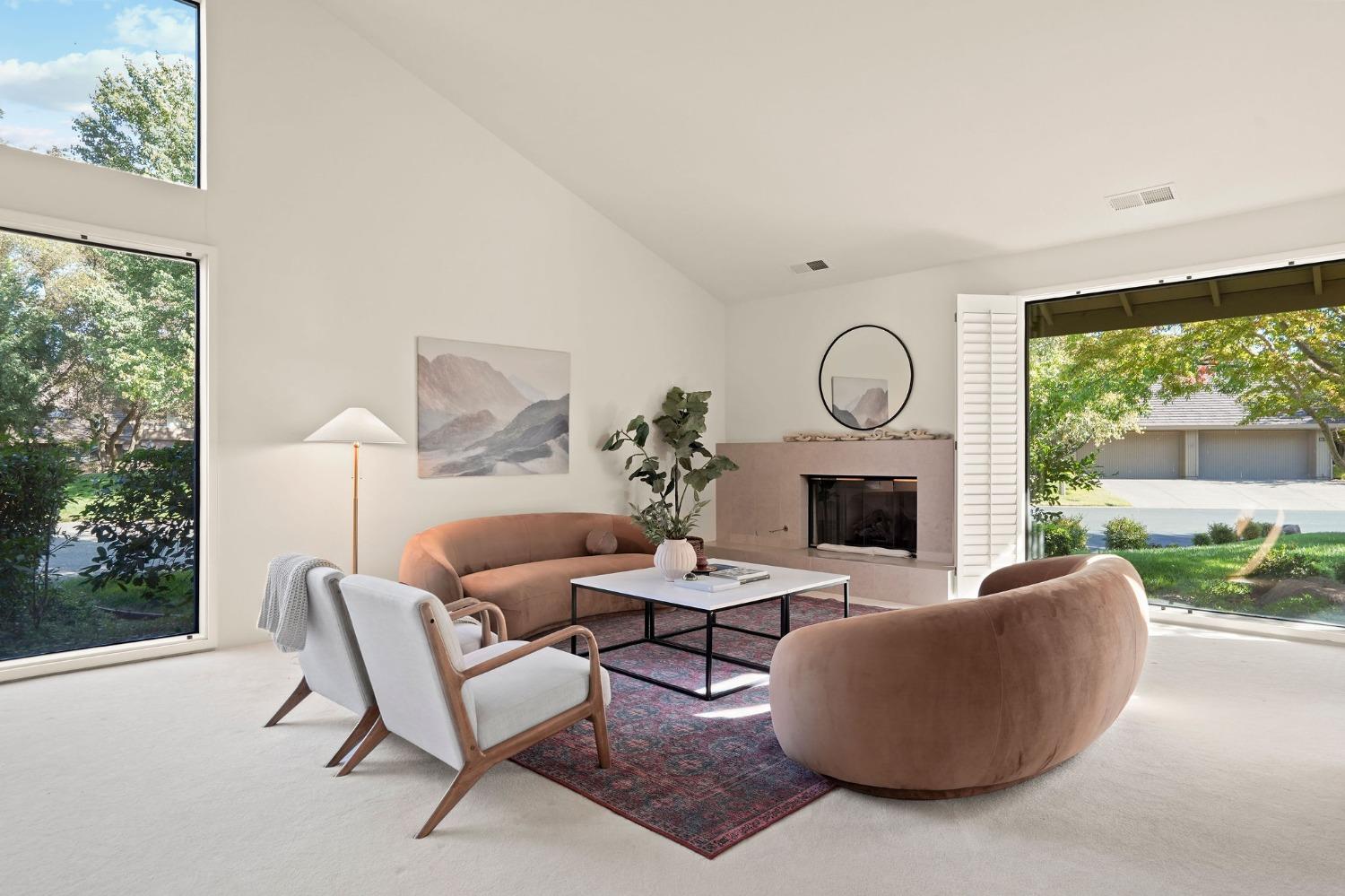 11375 Huntington Village Lane