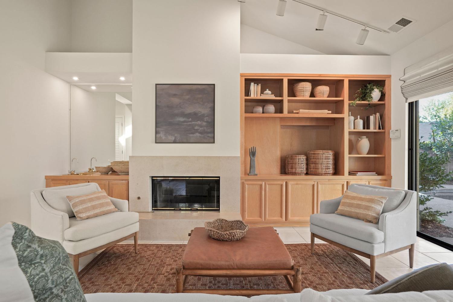 11375 Huntington Village Lane