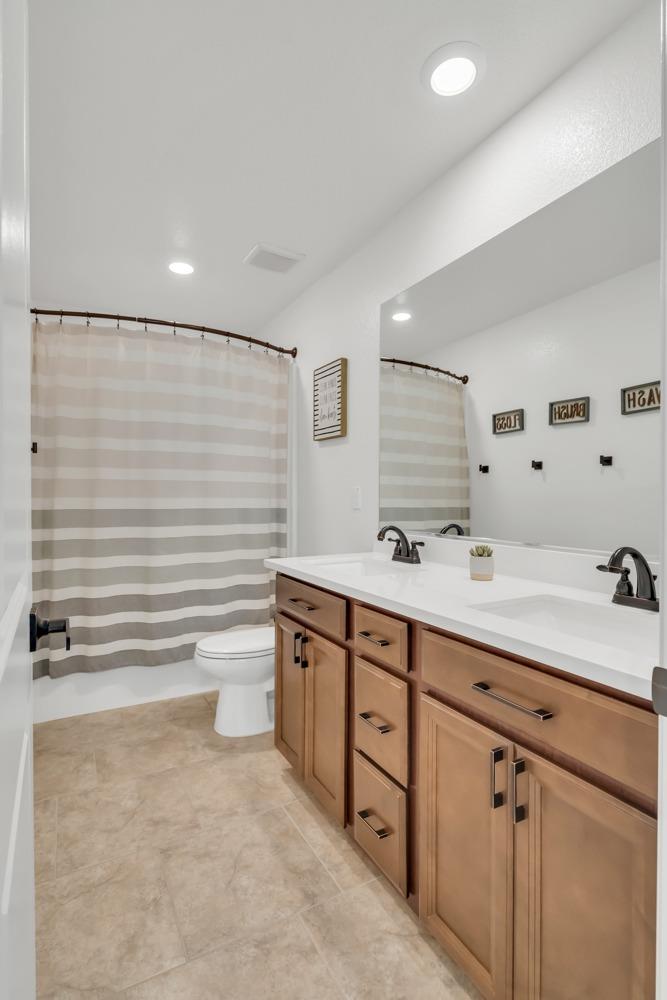 12715 Thorntonhall Drive