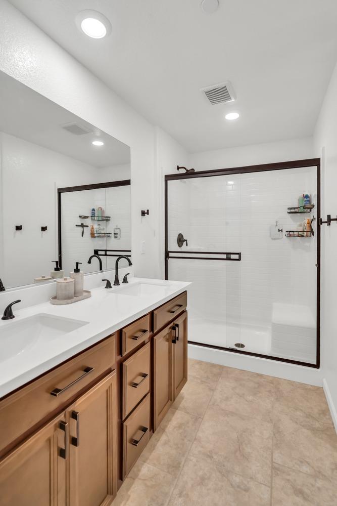 12715 Thorntonhall Drive