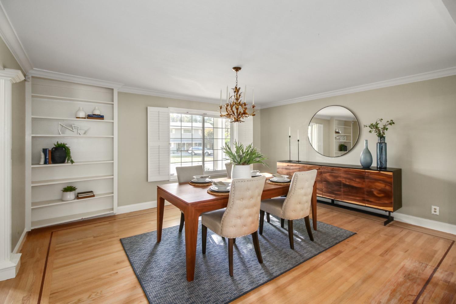 126 Mering Court