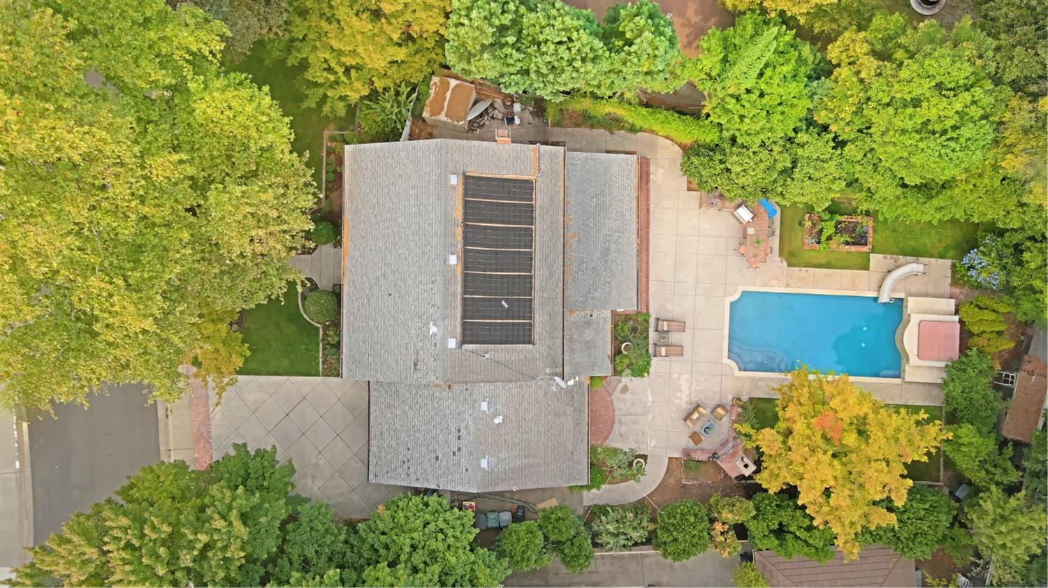 126 Mering Court
