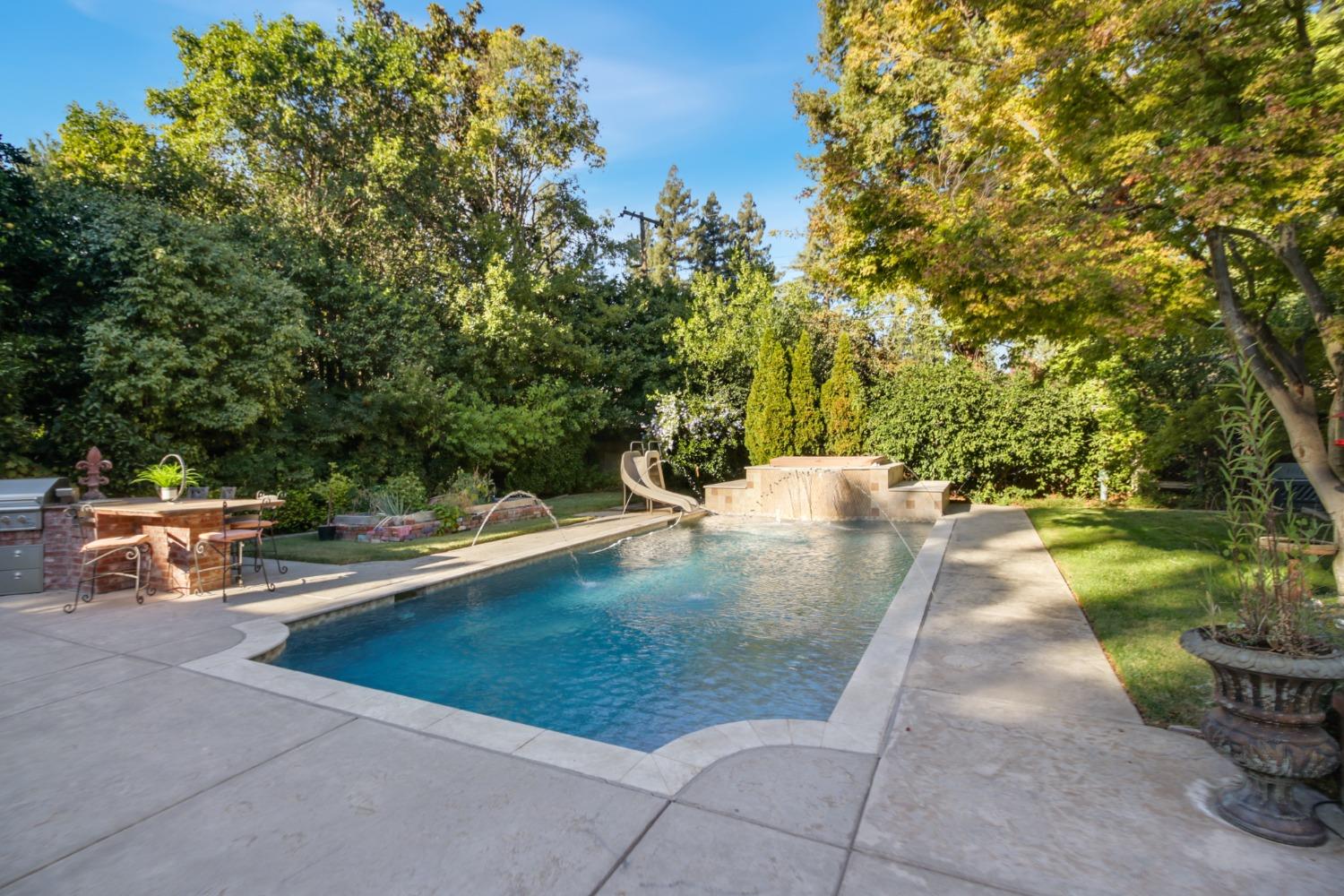 126 Mering Court