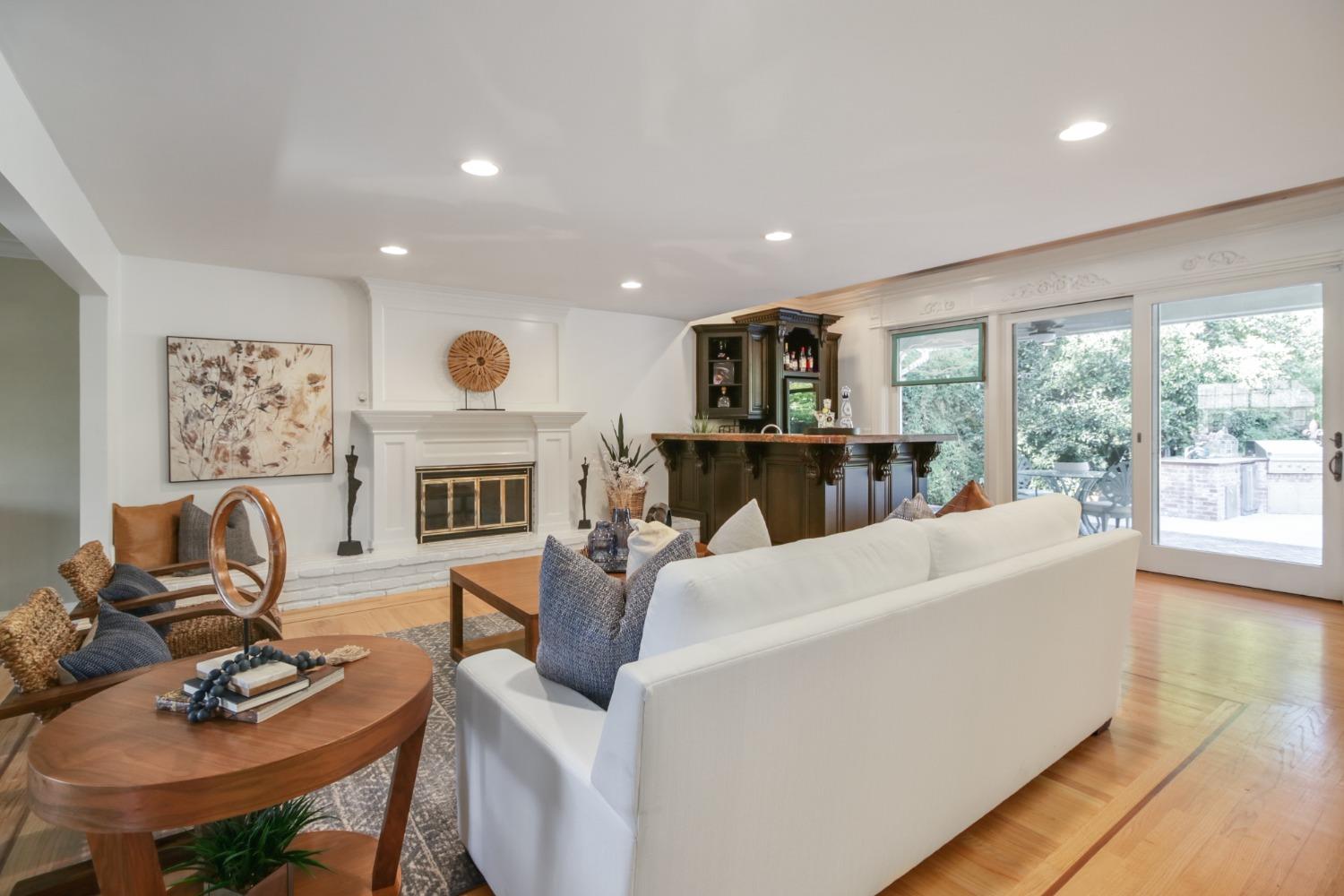 126 Mering Court