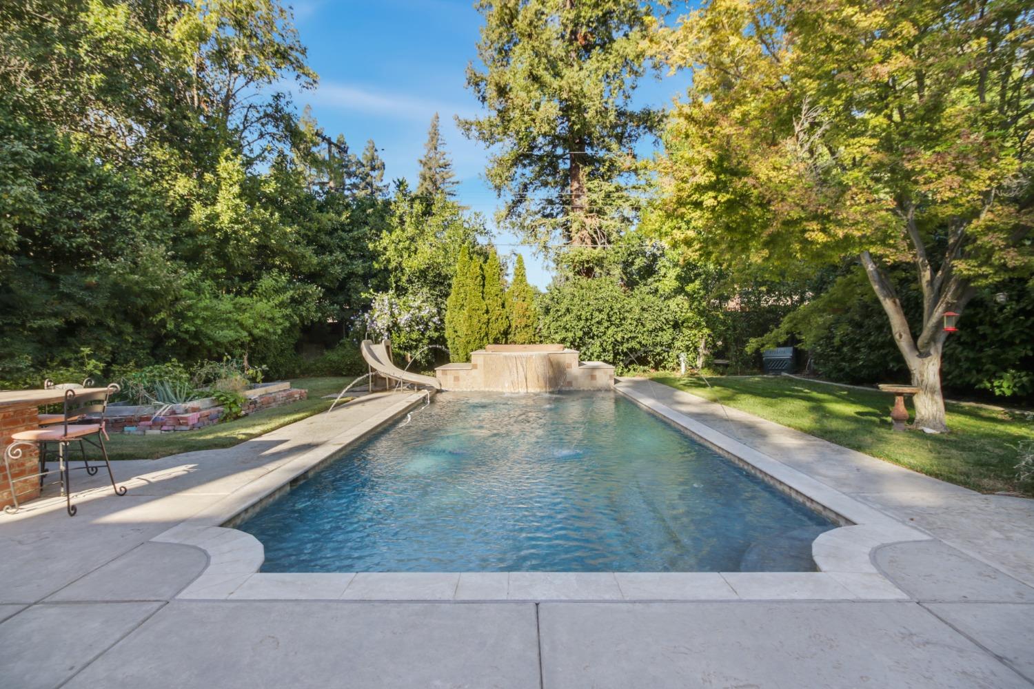 126 Mering Court