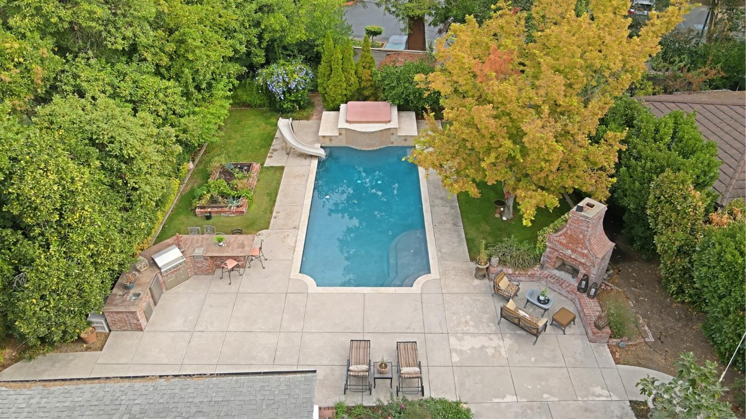126 Mering Court