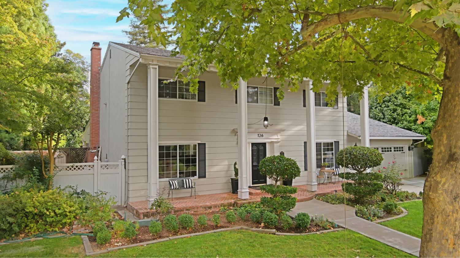 126 Mering Court