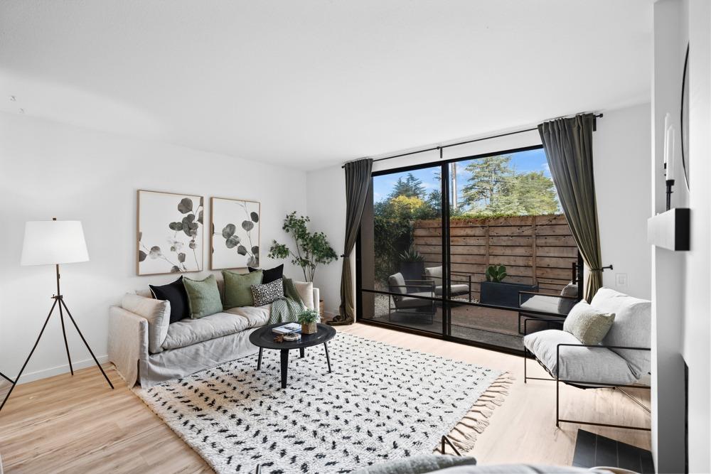 2290 Woodside Lane 3