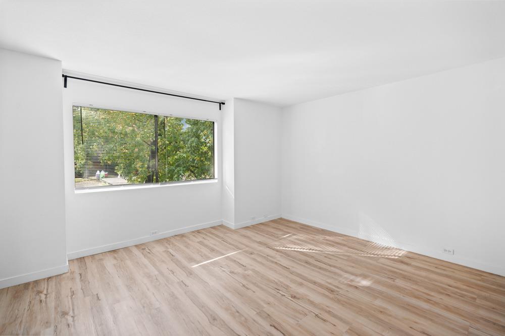 2290 Woodside Lane 3