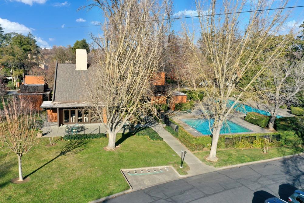 2290 Woodside Lane 3