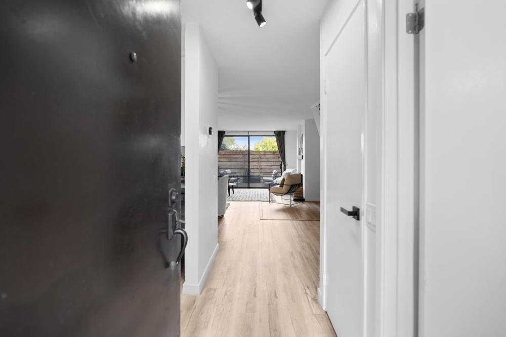 2290 Woodside Lane 3