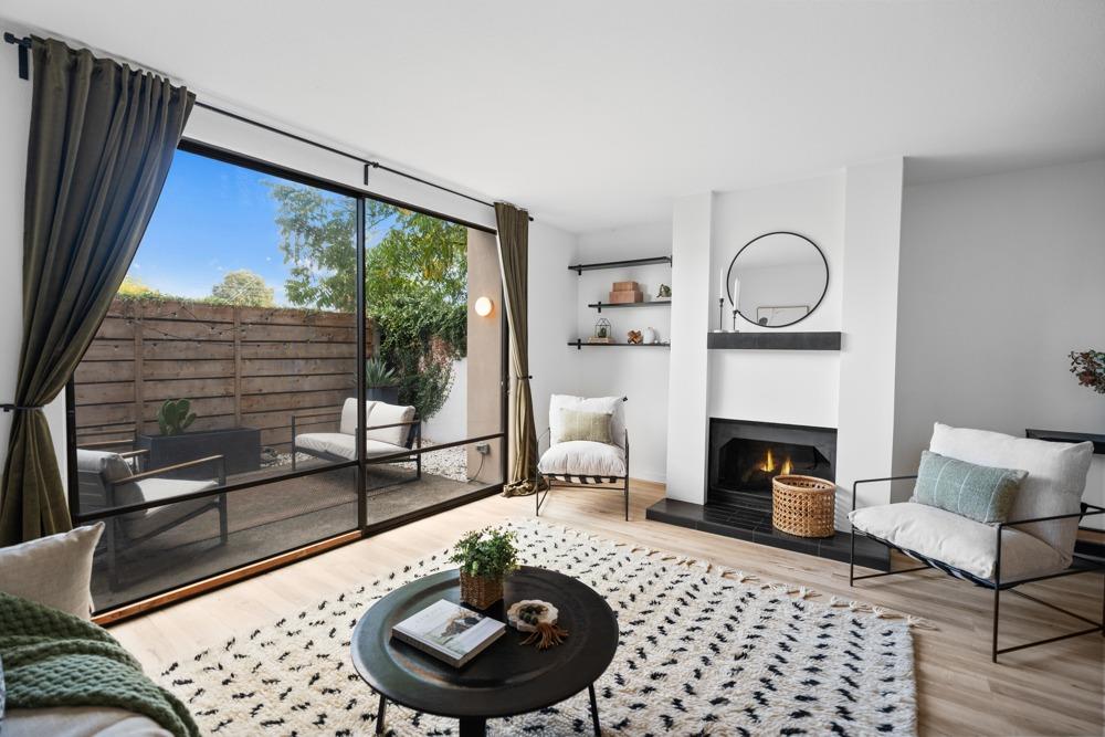 2290 Woodside Lane 3