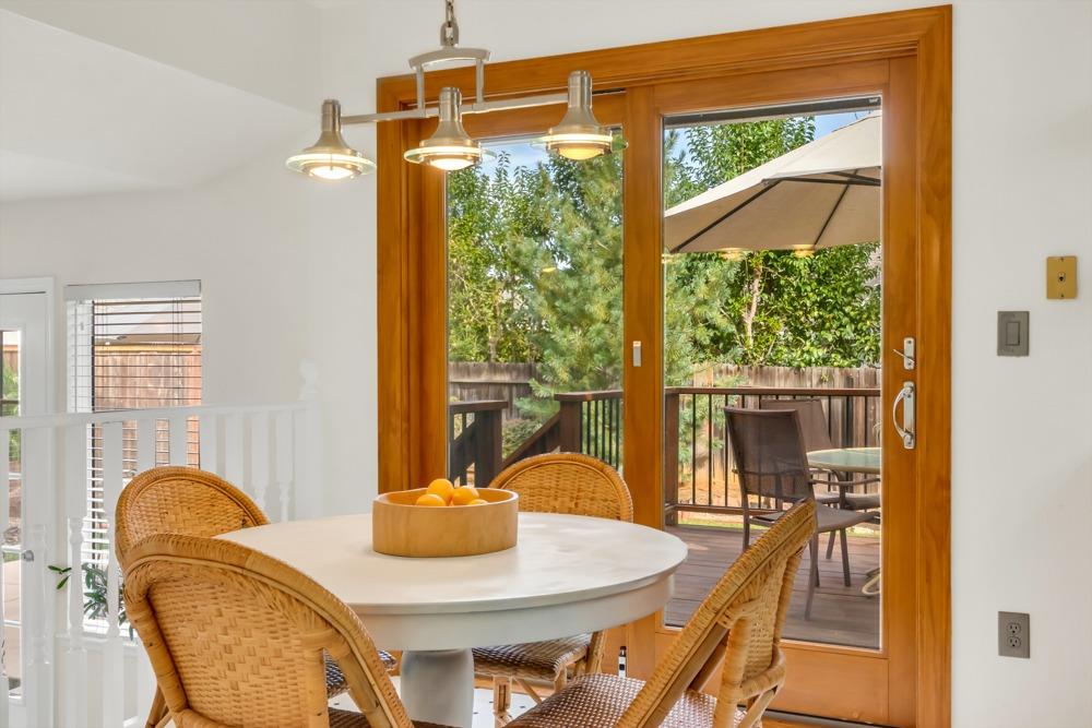 9141 Laguna Springs Way