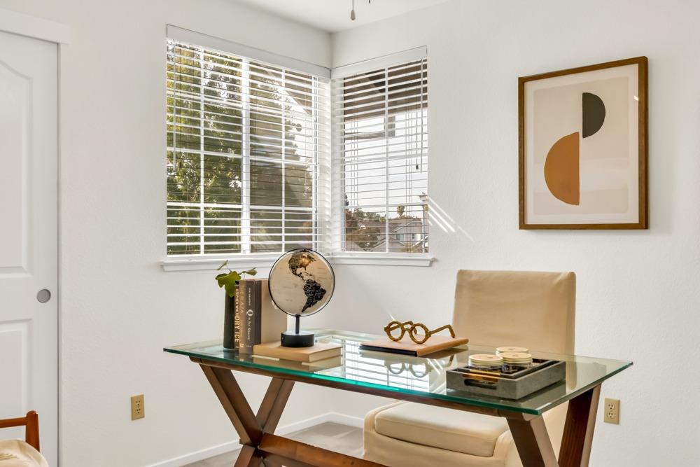 9141 Laguna Springs Way