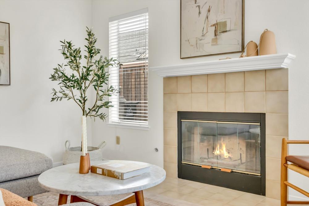 9141 Laguna Springs Way