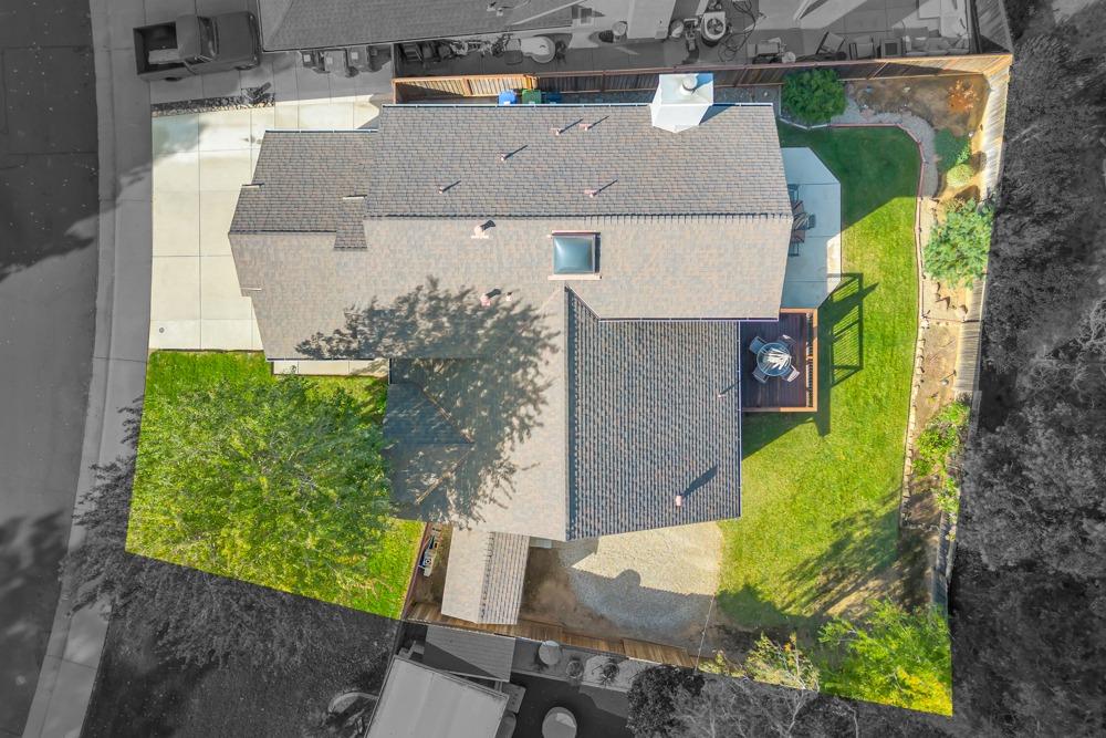 9141 Laguna Springs Way