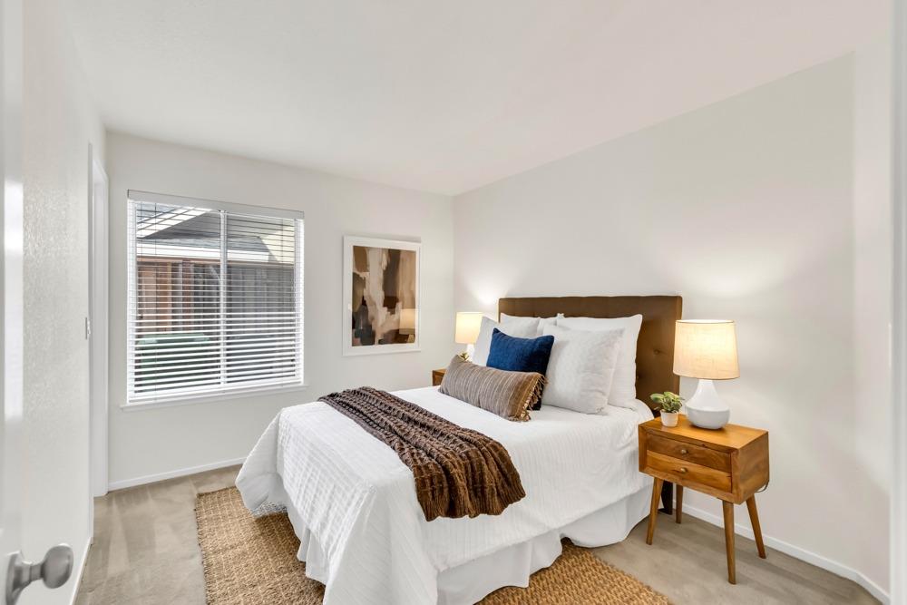 9141 Laguna Springs Way