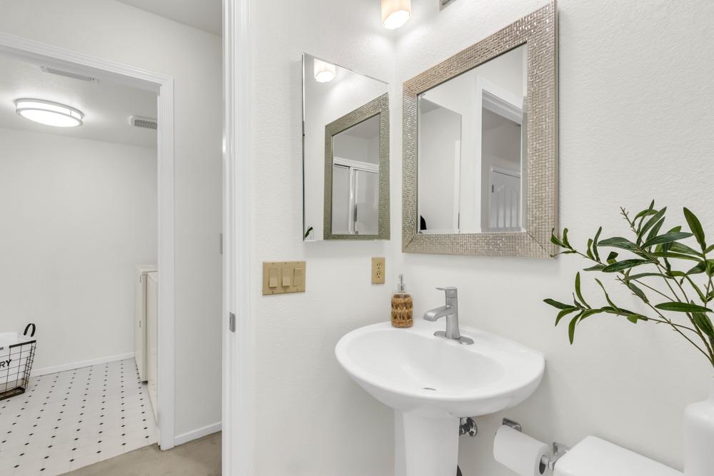 9141 Laguna Springs Way