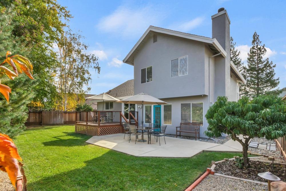 9141 Laguna Springs Way