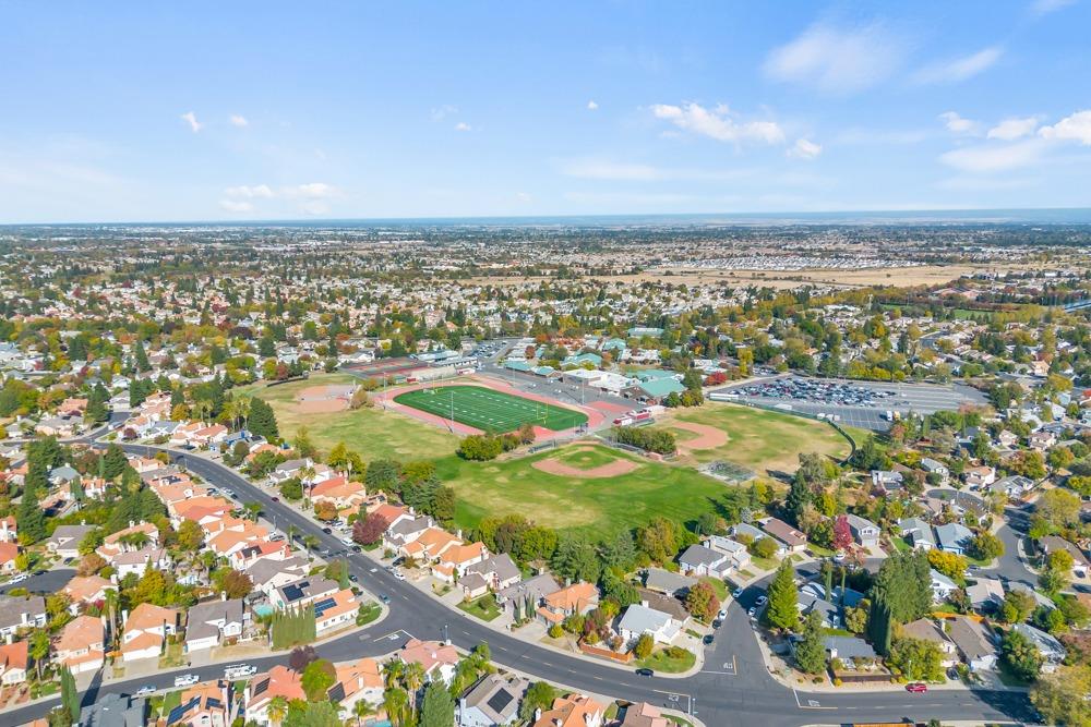 9141 Laguna Springs Way