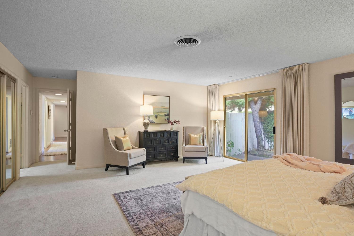 4861 Oak Vista Drive