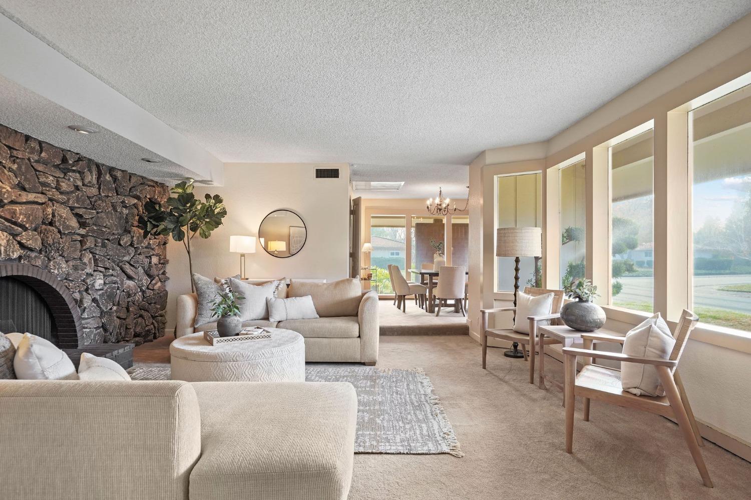 4861 Oak Vista Drive