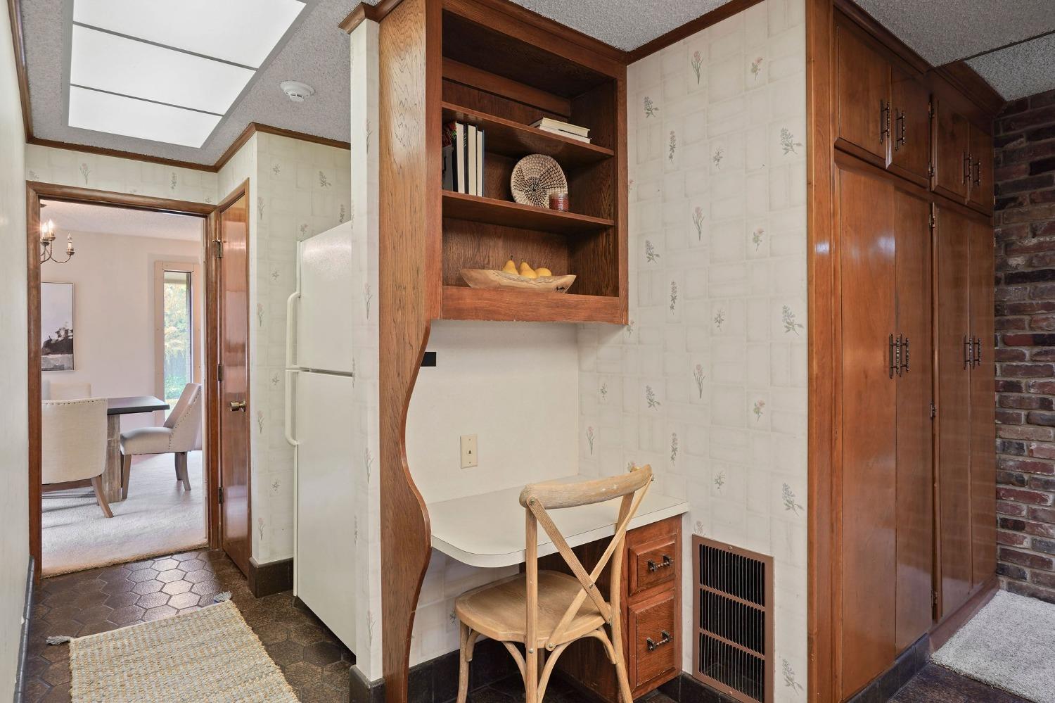 4861 Oak Vista Drive