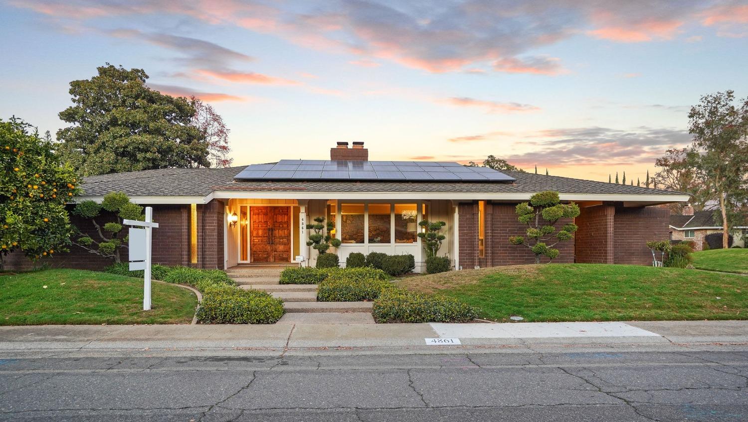 4861 Oak Vista Drive