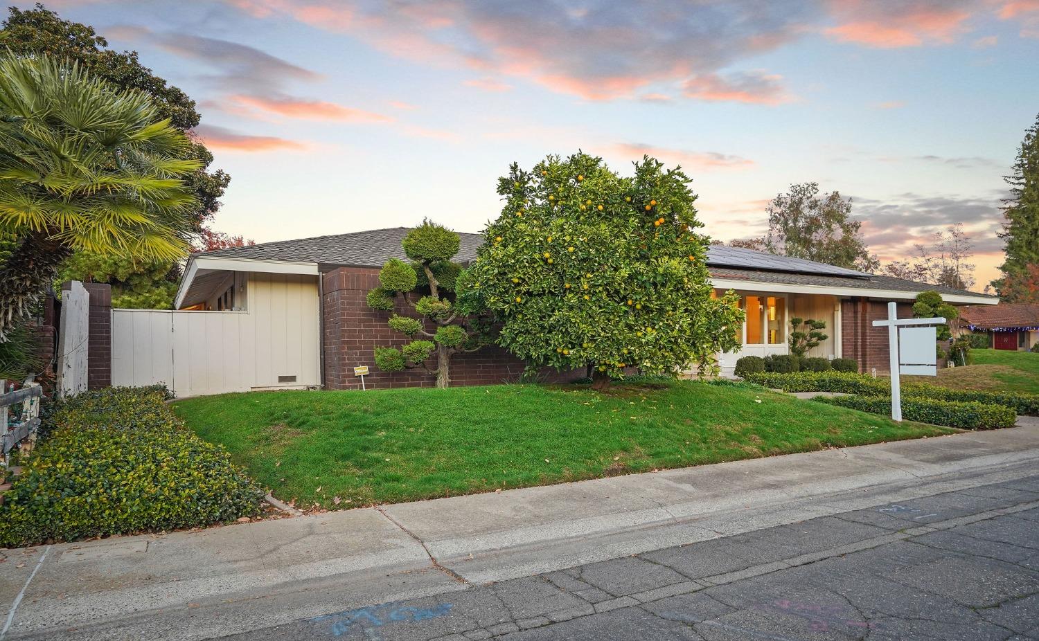 4861 Oak Vista Drive