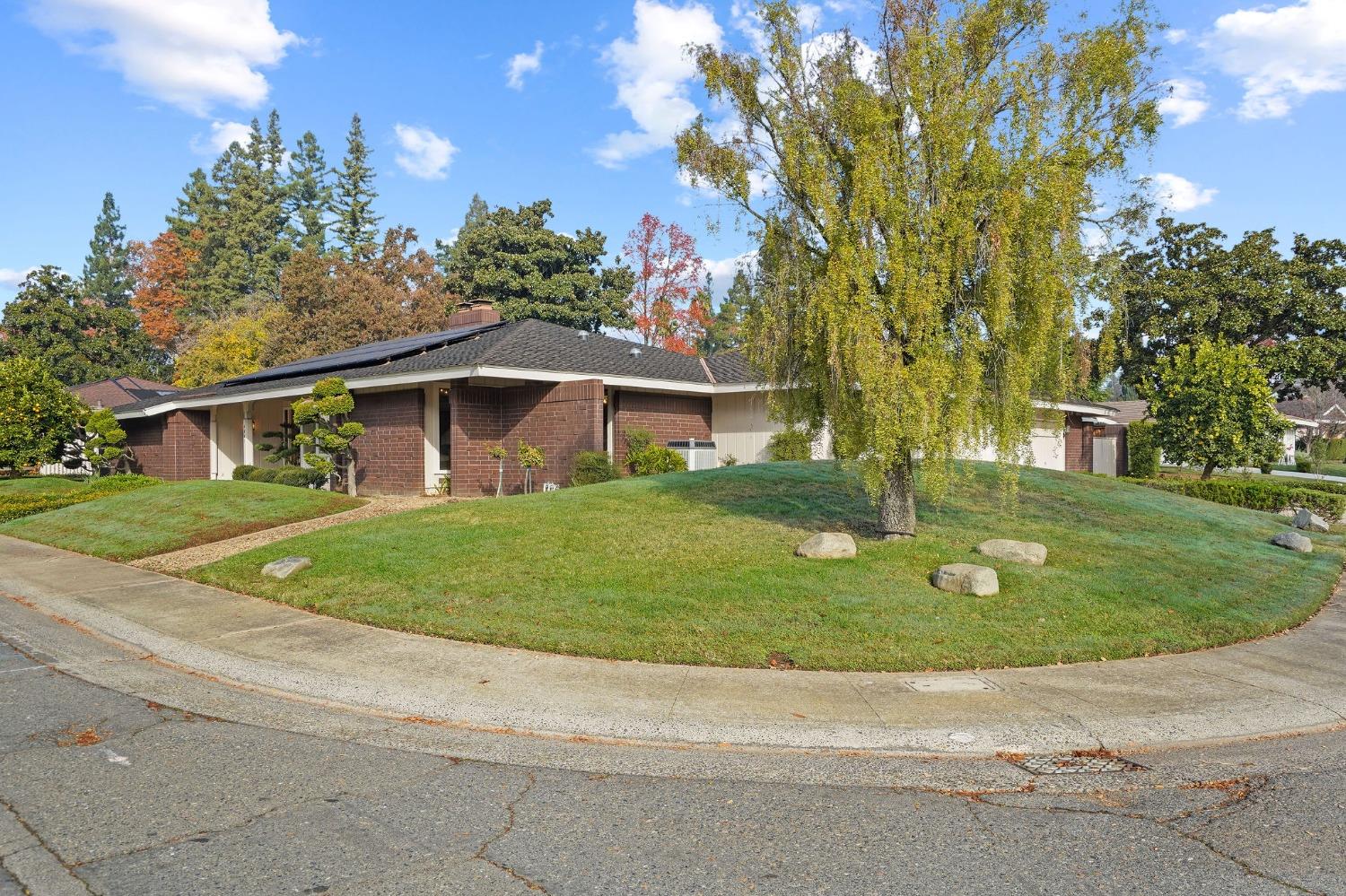 4861 Oak Vista Drive