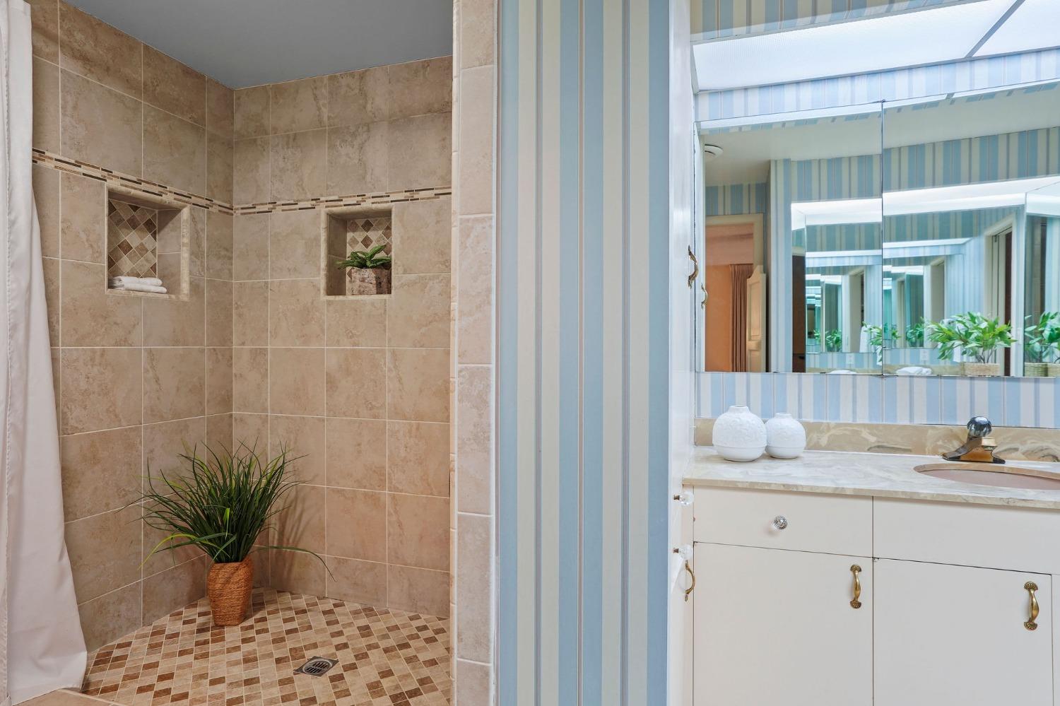 4861 Oak Vista Drive