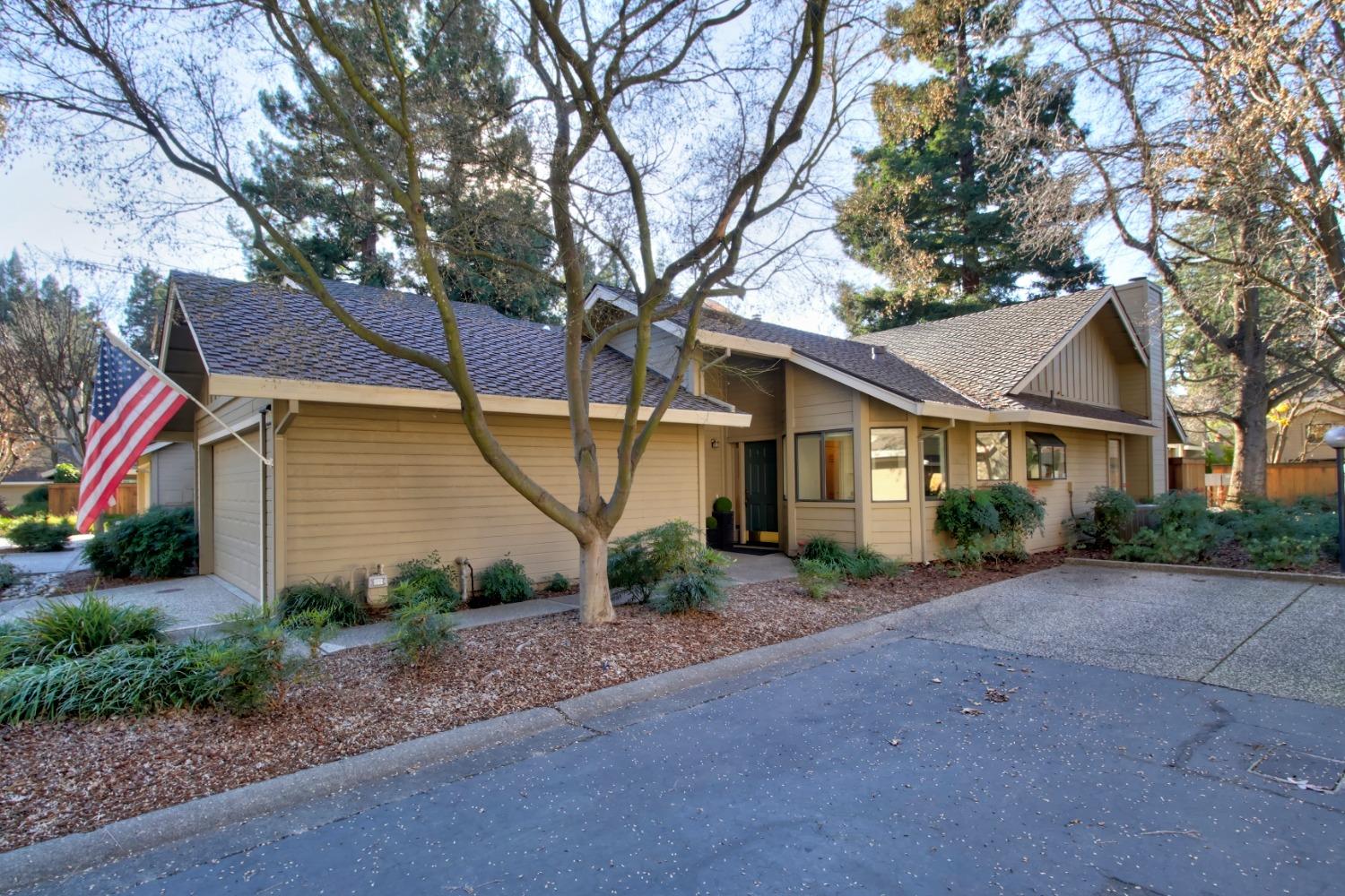 2068 University Park Drive