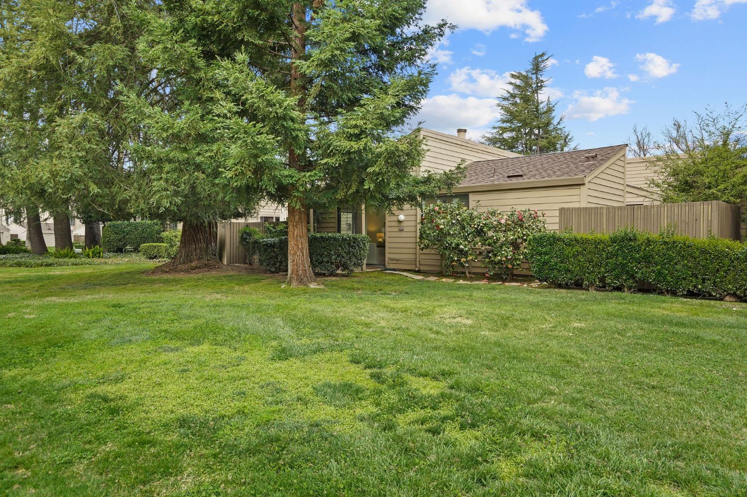 525 Hartnell Place