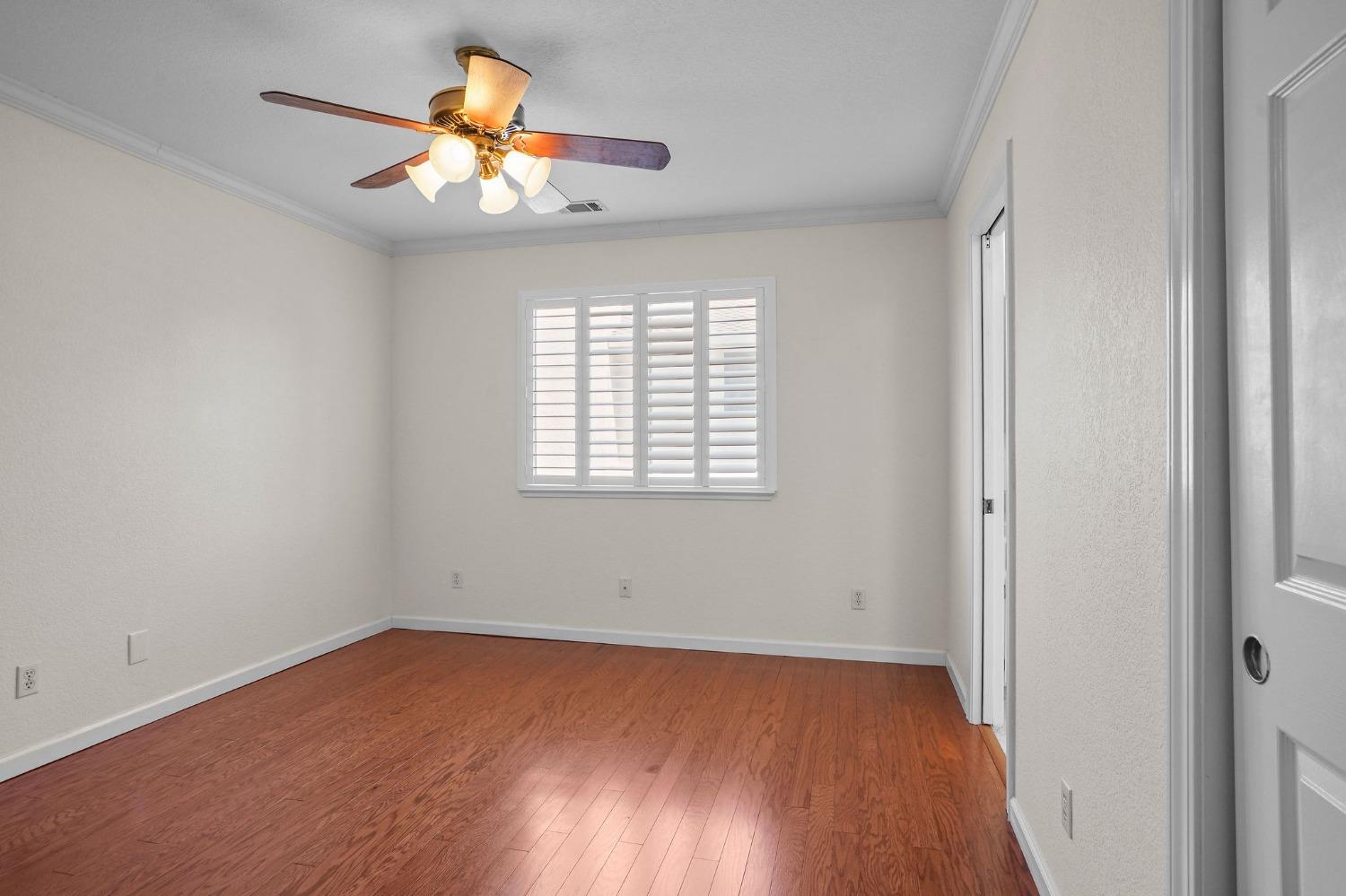 5221 Willow Park Court