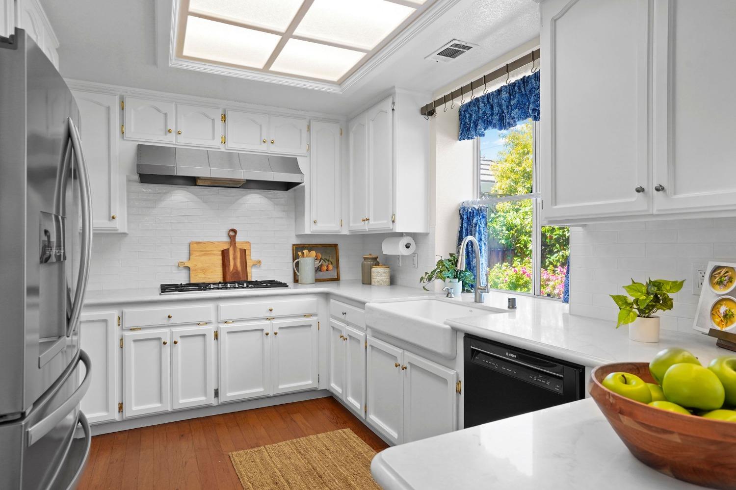 5221 Willow Park Court