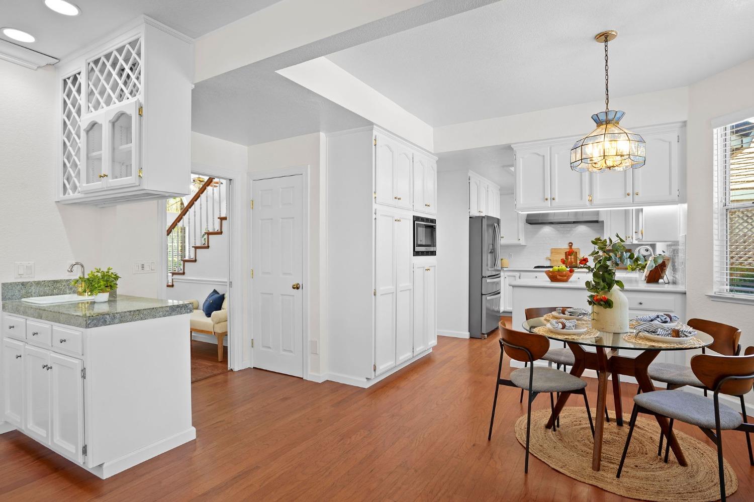 5221 Willow Park Court