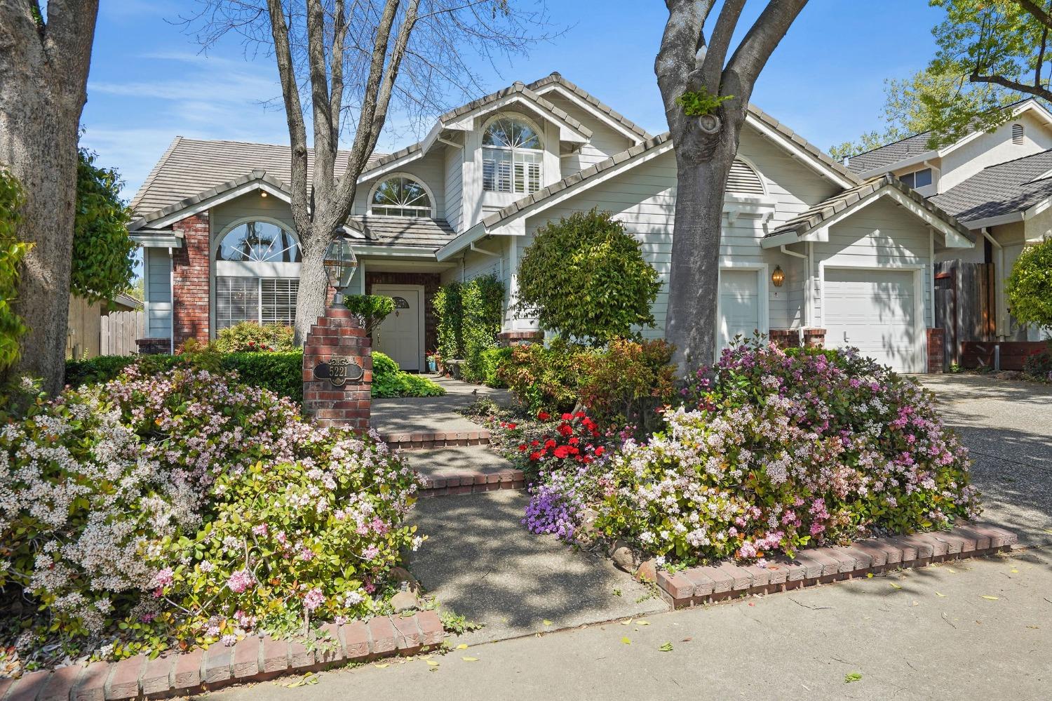 5221 Willow Park Court