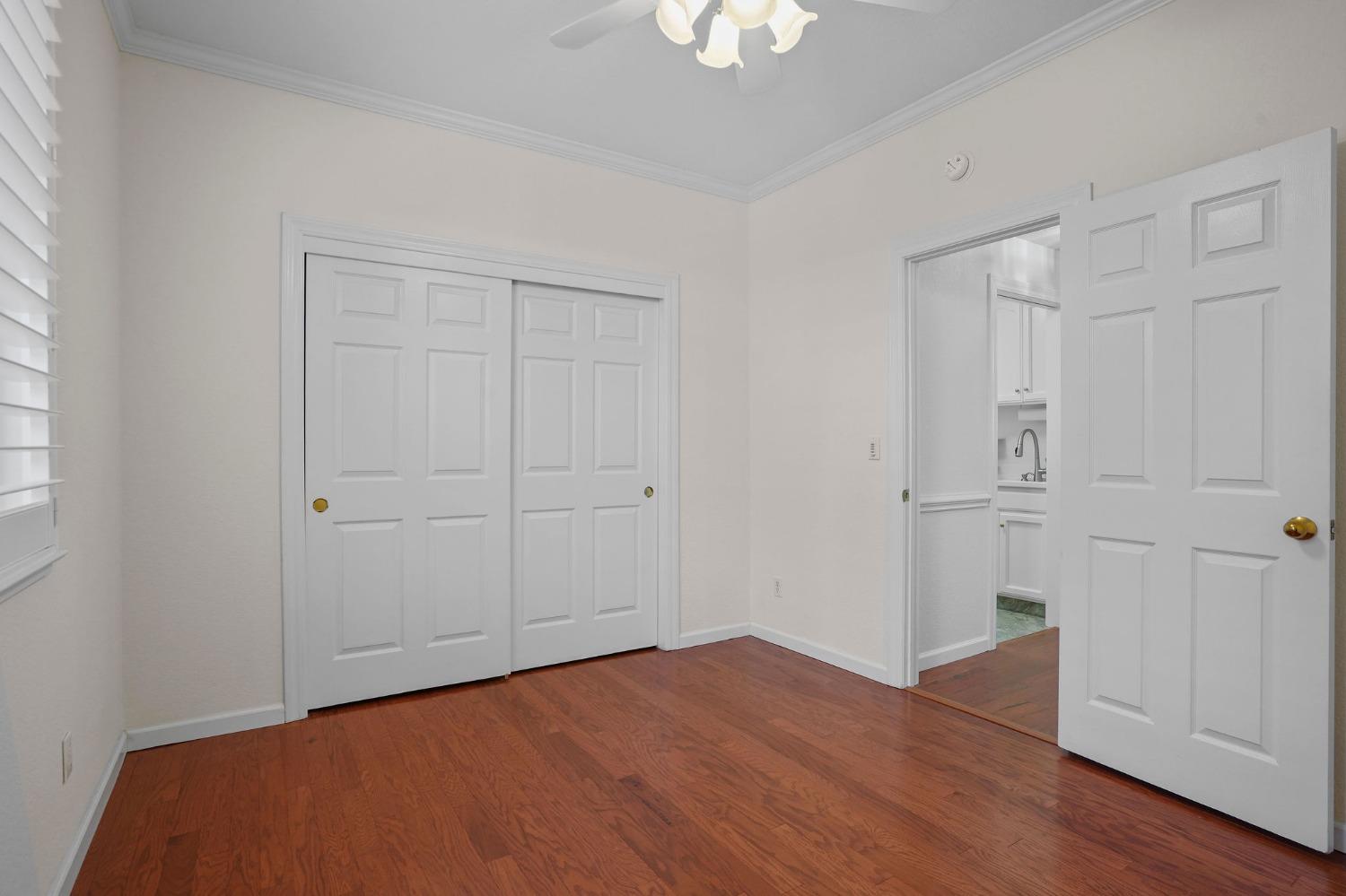 5221 Willow Park Court