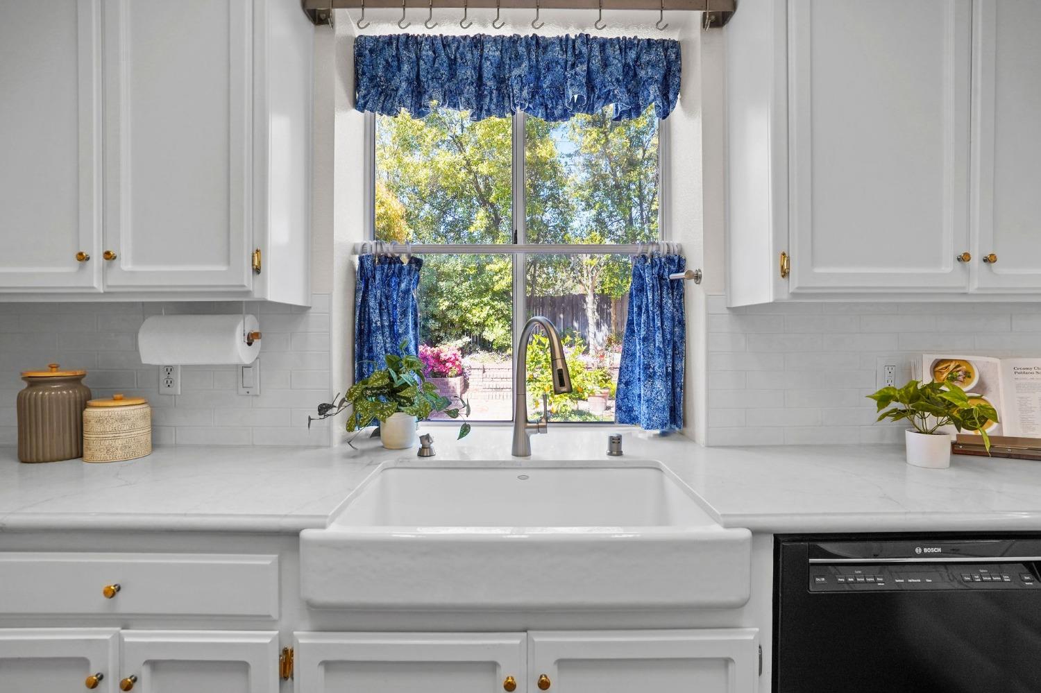 5221 Willow Park Court