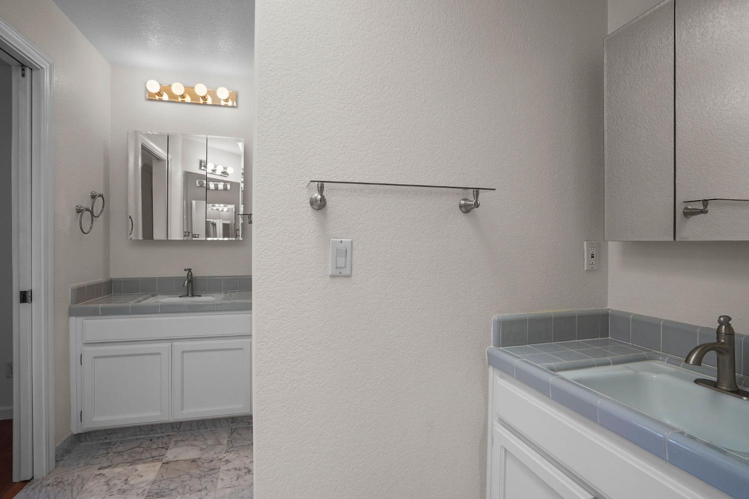 5221 Willow Park Court