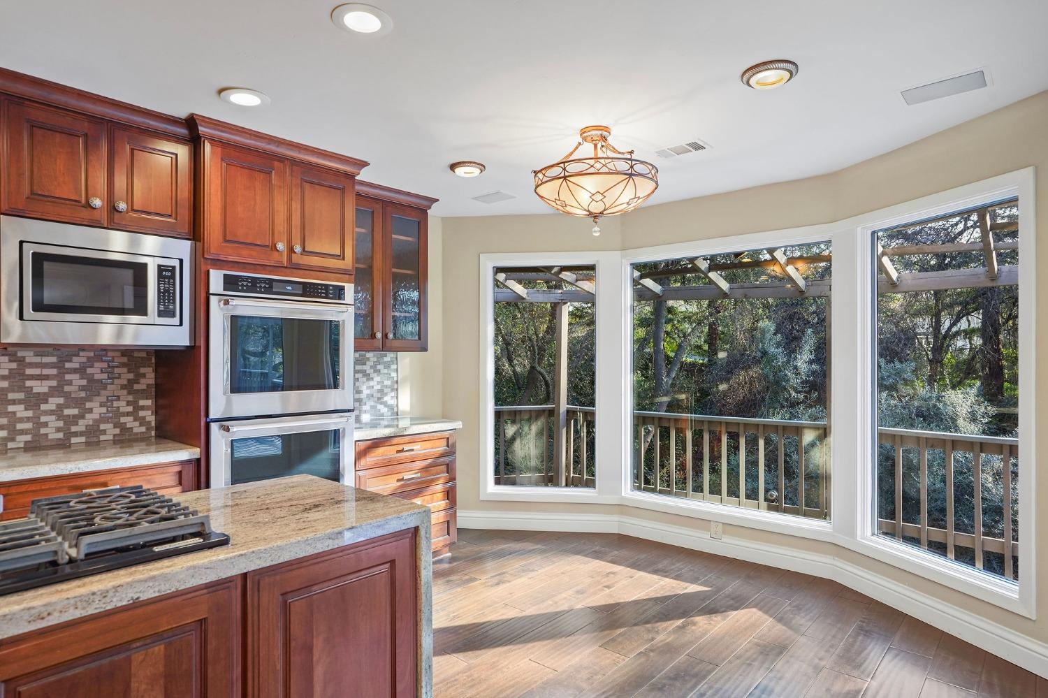 7664 Southcliff Drive