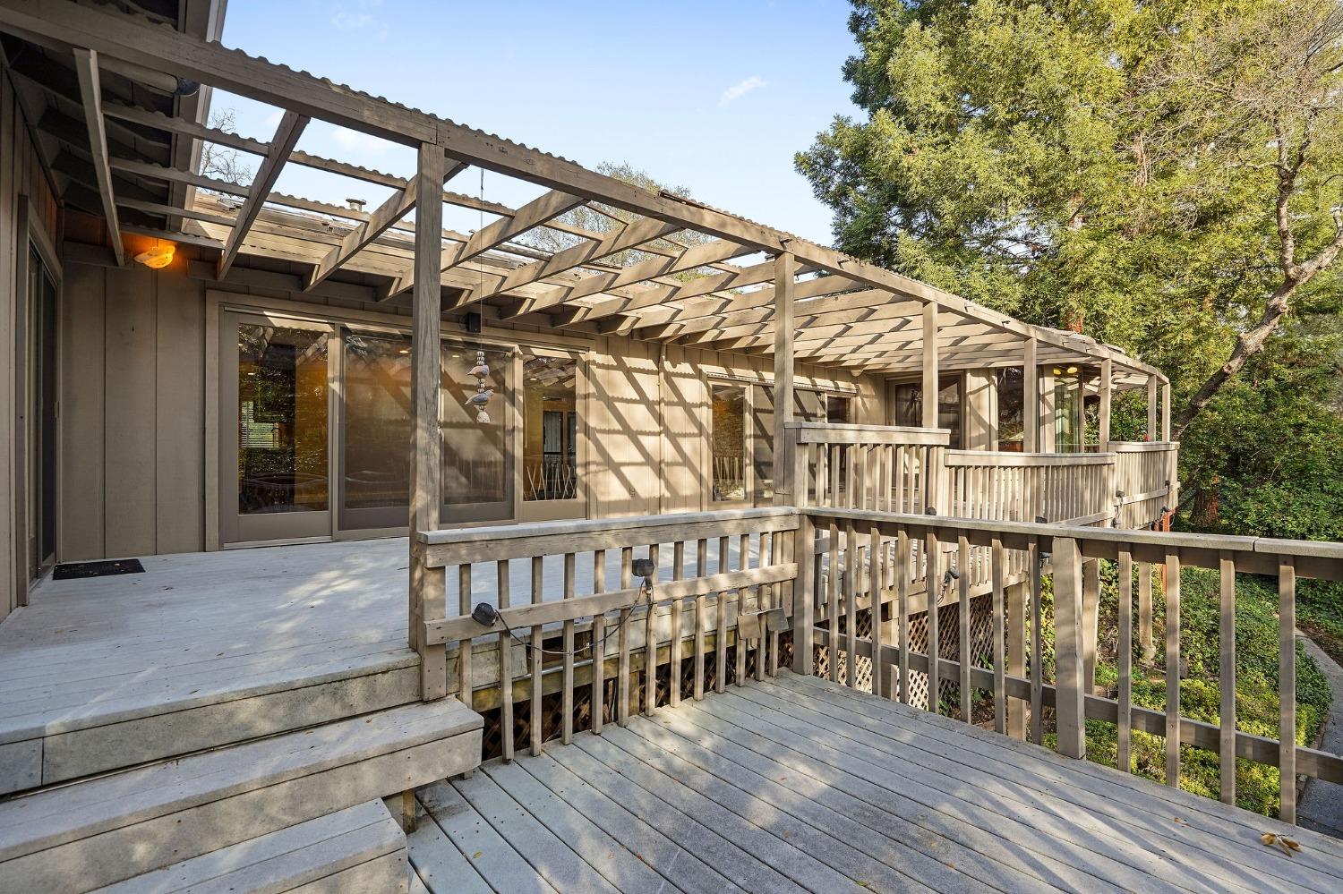 7664 Southcliff Drive