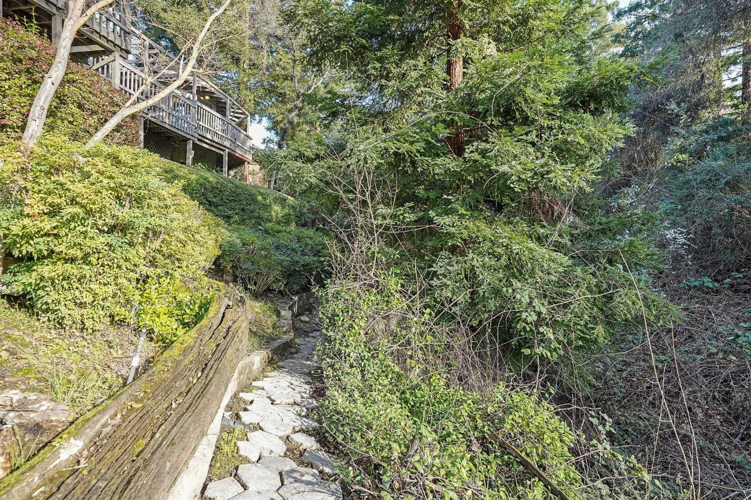 7664 Southcliff Drive