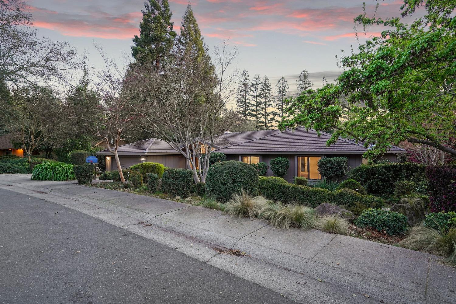 7664 Southcliff Drive