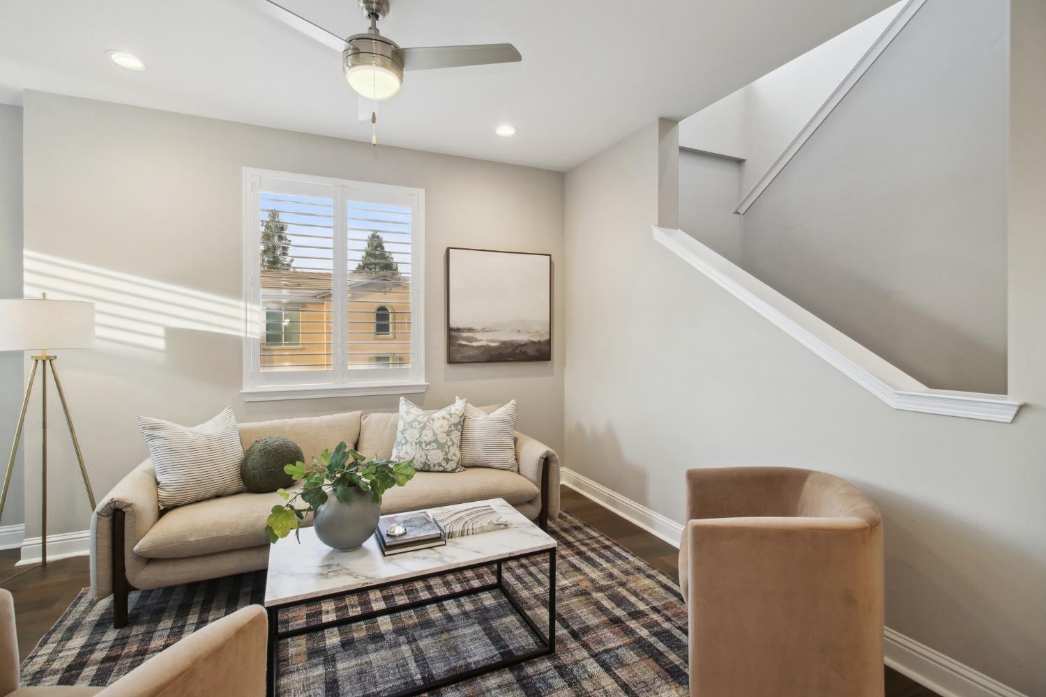 2536 Villa Terrace Lane